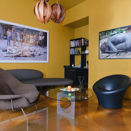 3 10 Corso 2* Milan