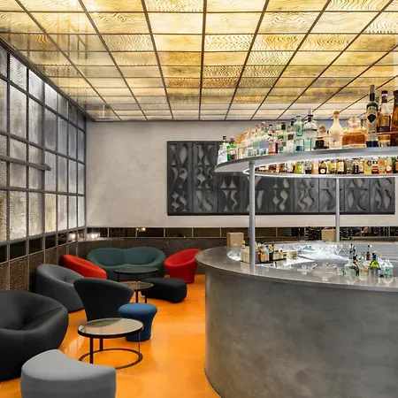 3 10 Corso Oda ve Kahvaltı Milano